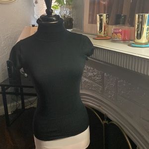Active Basic short sleeve turtle neck Sz M